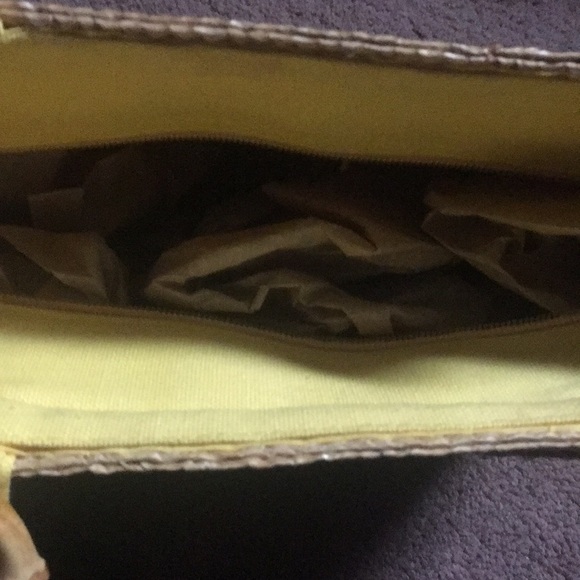 Bundle - Picture 3 of 4